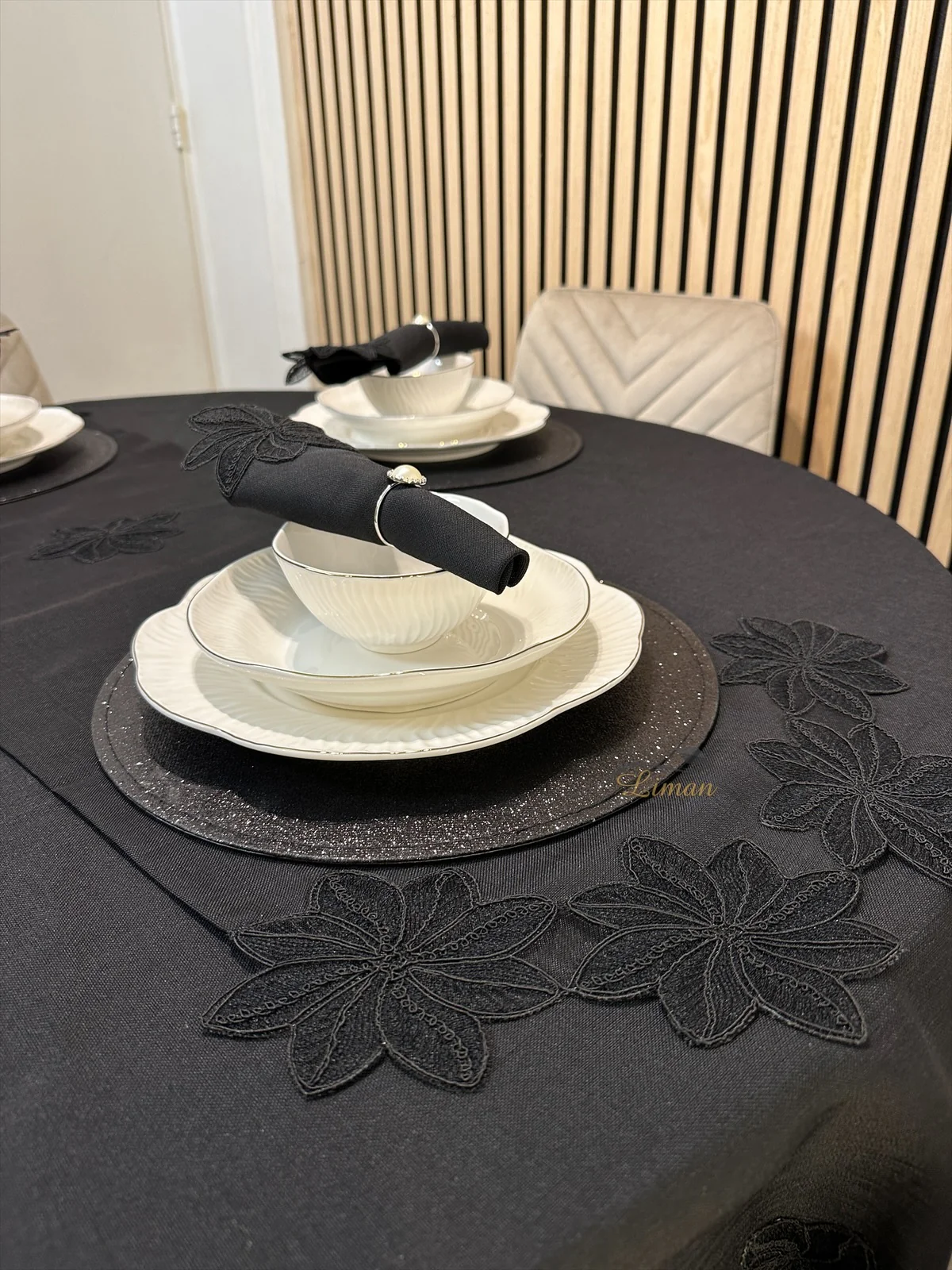 Artemis Tafelkleed Set Met Server Zwart 18 Delig - Image 6