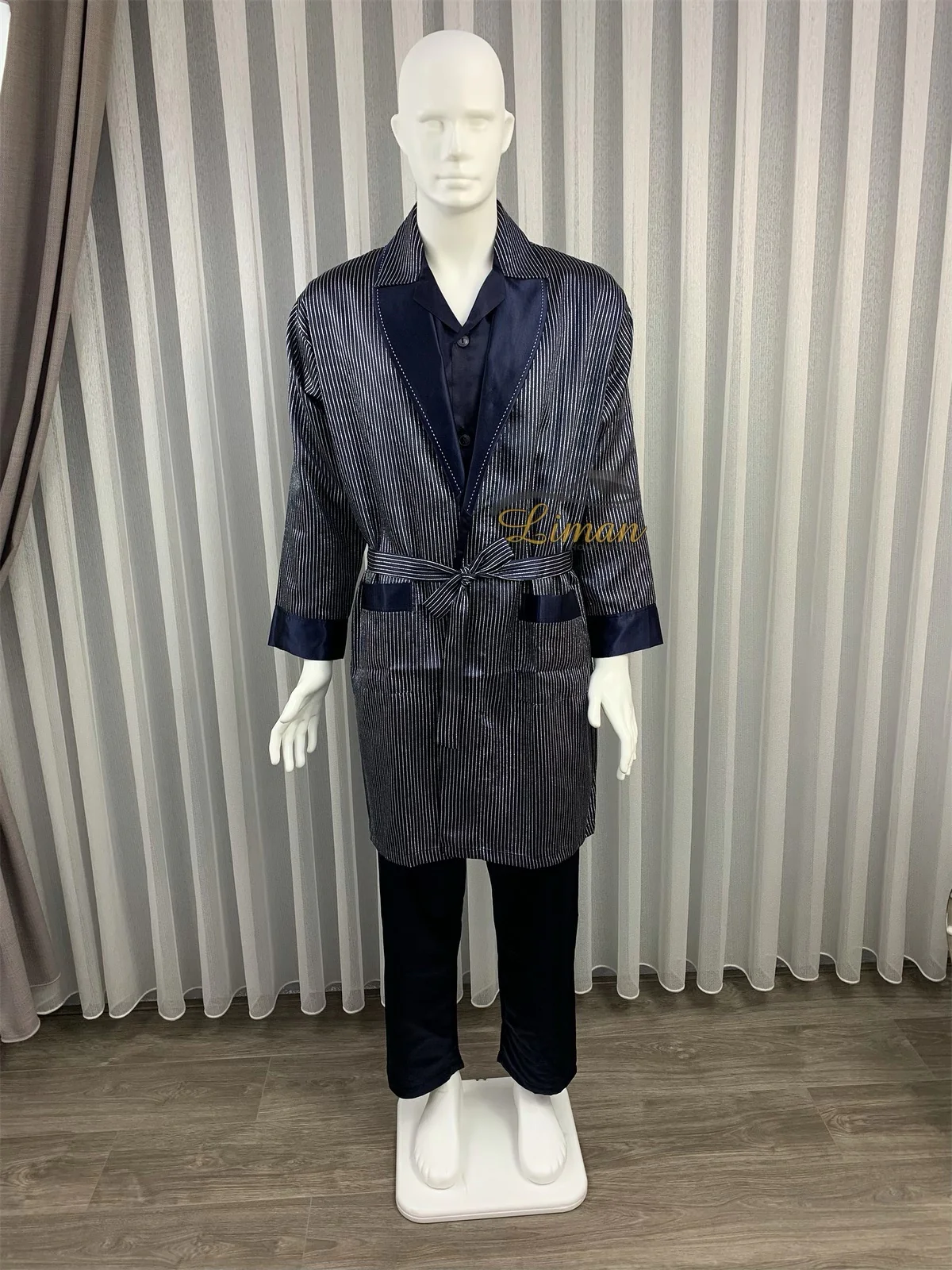 Batista 4 Delig Luxe Satijnen Mannen Pyjama Set Donker Blauw