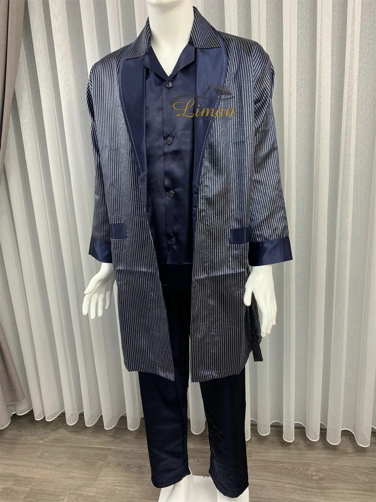 Batista 4 Delig Luxe Satijnen Mannen Pyjama Set Donker Blauw - Image 2