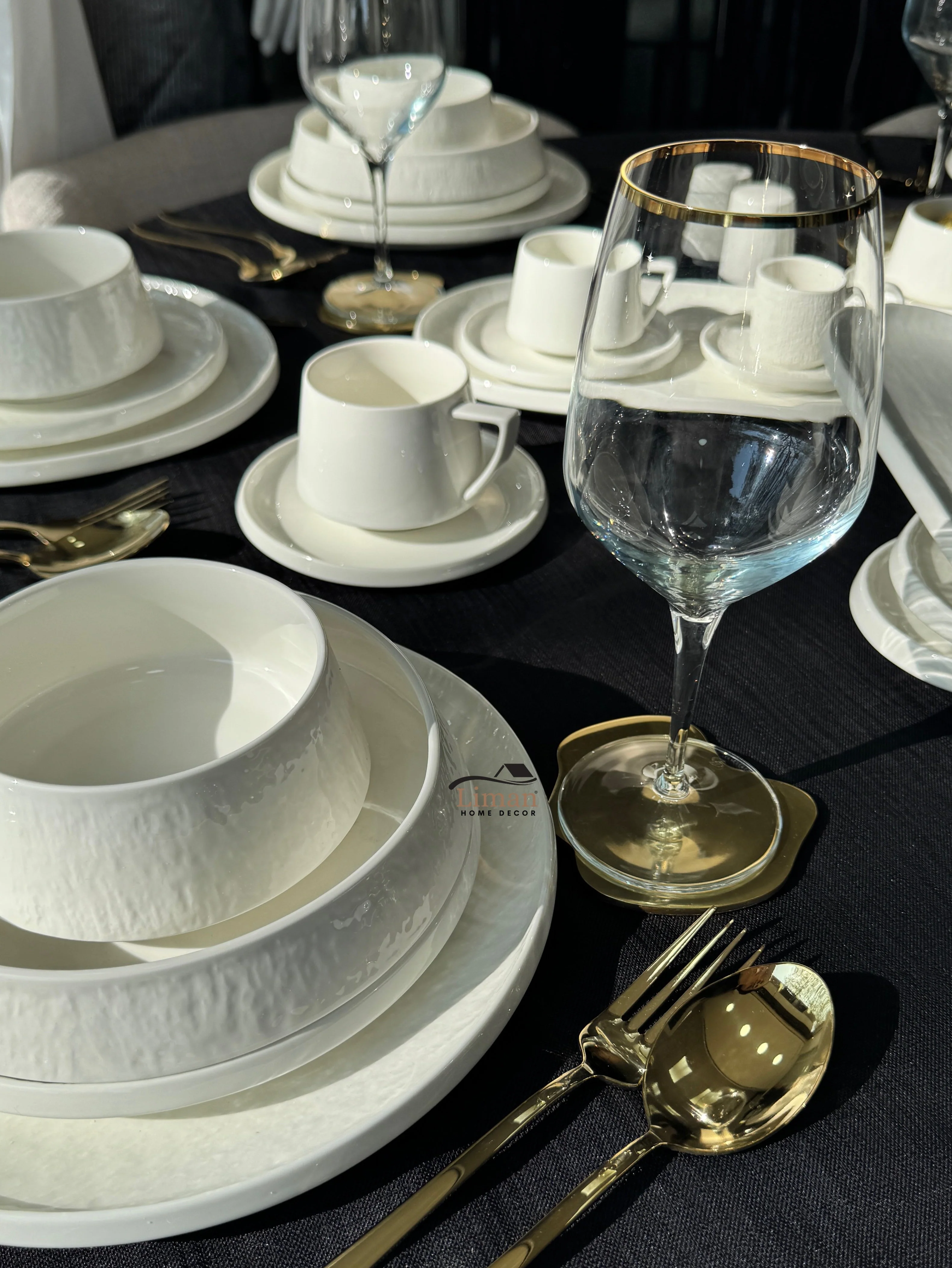 Bellon Servies set 27 delig | 6 persoons Wit Relief - Image 2