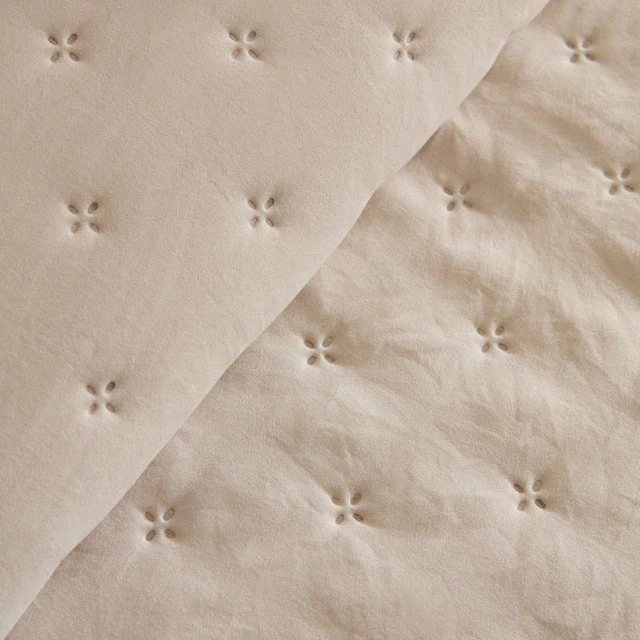 Breezy Bedsprei Beige 230x240 cm - Image 2