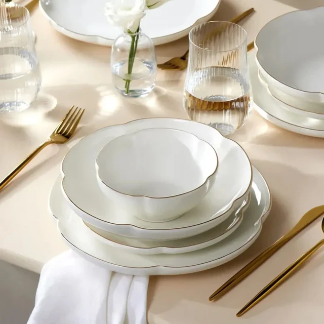 Karaca Flora 24-delig servies voor 6 personen, Gold