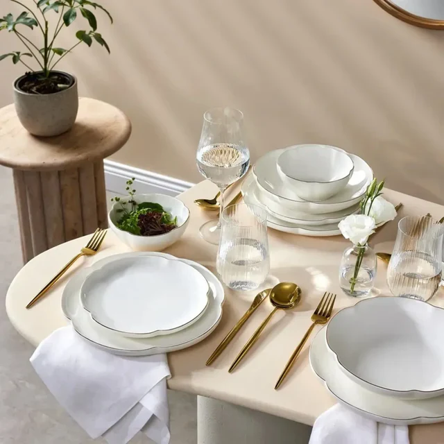 Karaca Flora 24-delig servies voor 6 personen, Gold - Image 4