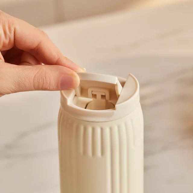 Karaca Rimo Lekvrije RVS Thermosfles 600 ml Crème - Image 4
