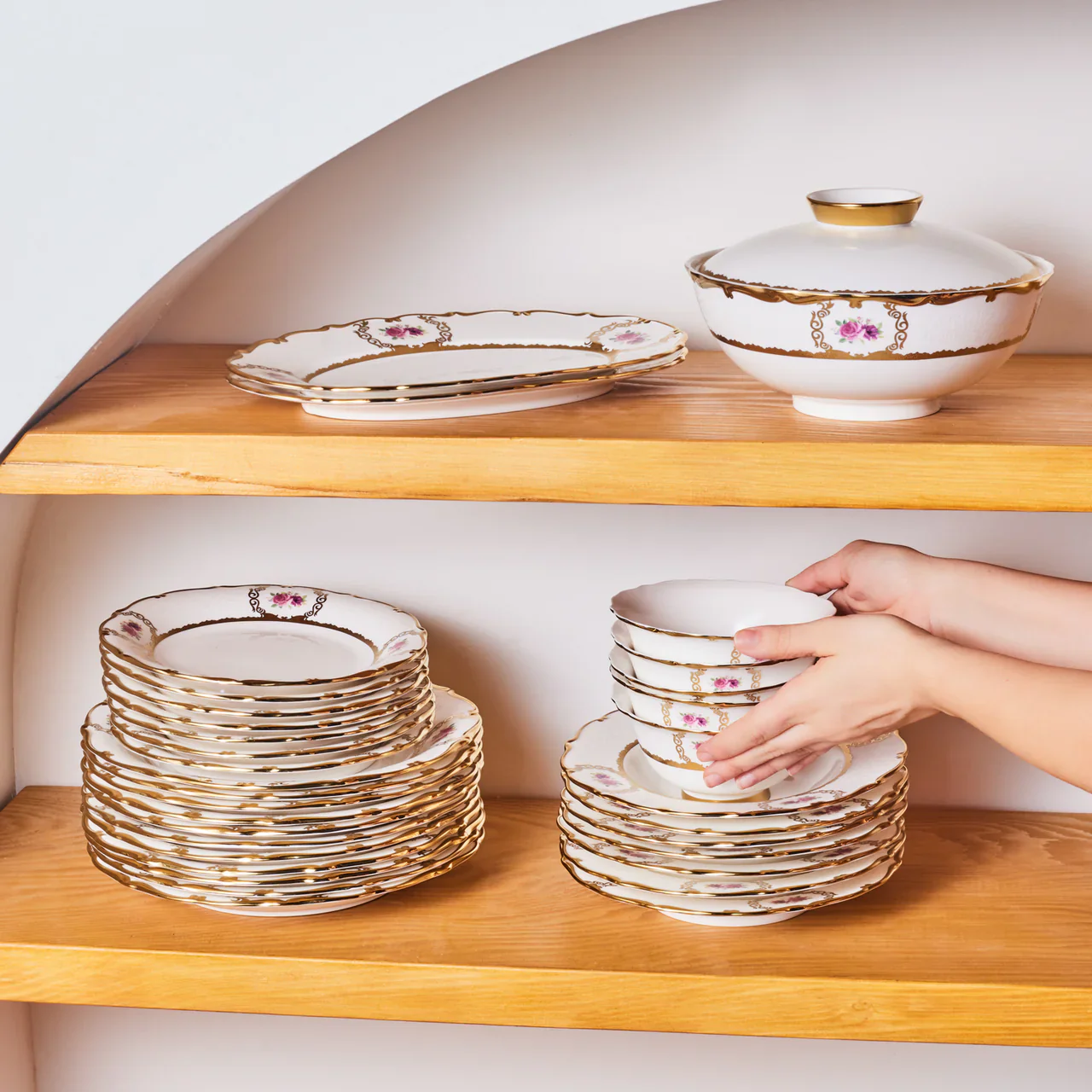Karaca Royal Bone Elizabeth Serviesset 55-Delig | 12 persoons ( ALLEEN AFHALEN ) - Image 5