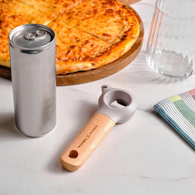 Karaca x Refika Gadgets 3-in-1 flesopener met houten handvat - Image 3