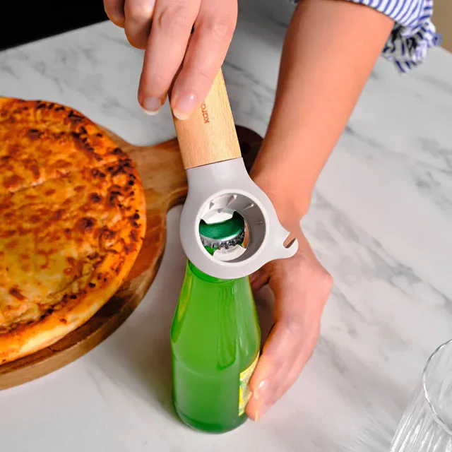 Karaca x Refika Gadgets 3-in-1 flesopener met houten handvat - Image 4
