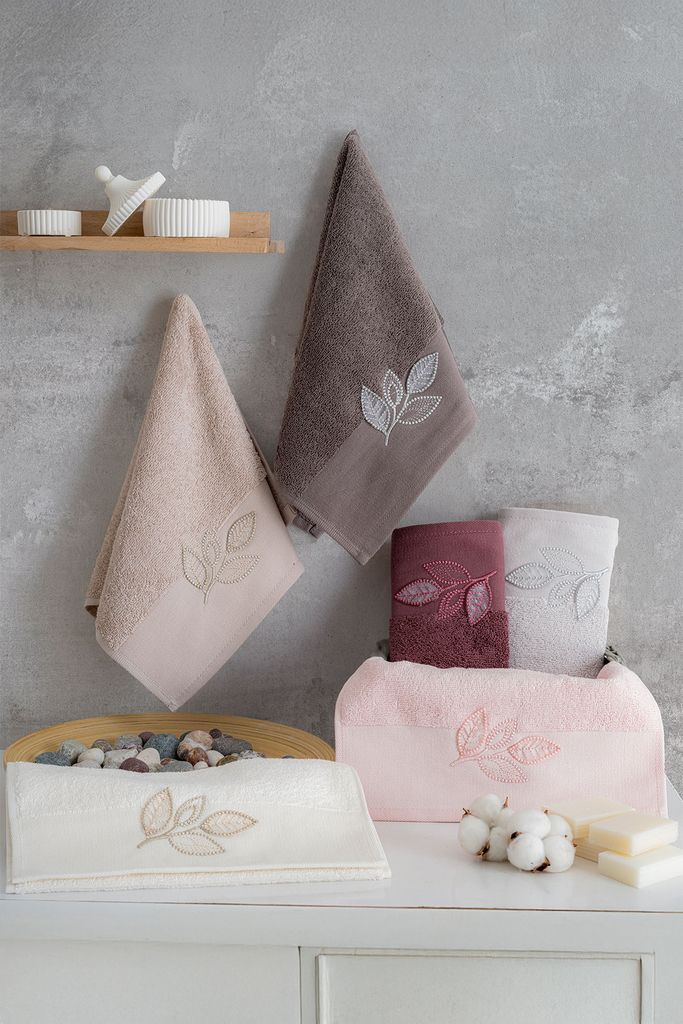 Nurpak Pırıltı Yaprak Handdoek 30 x 50 Cm | Beige - Image 2