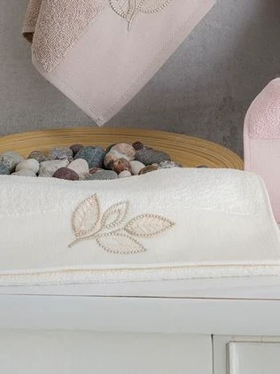 Nurpak Pırıltı Yaprak Handdoek 30 x 50 Cm | Wit