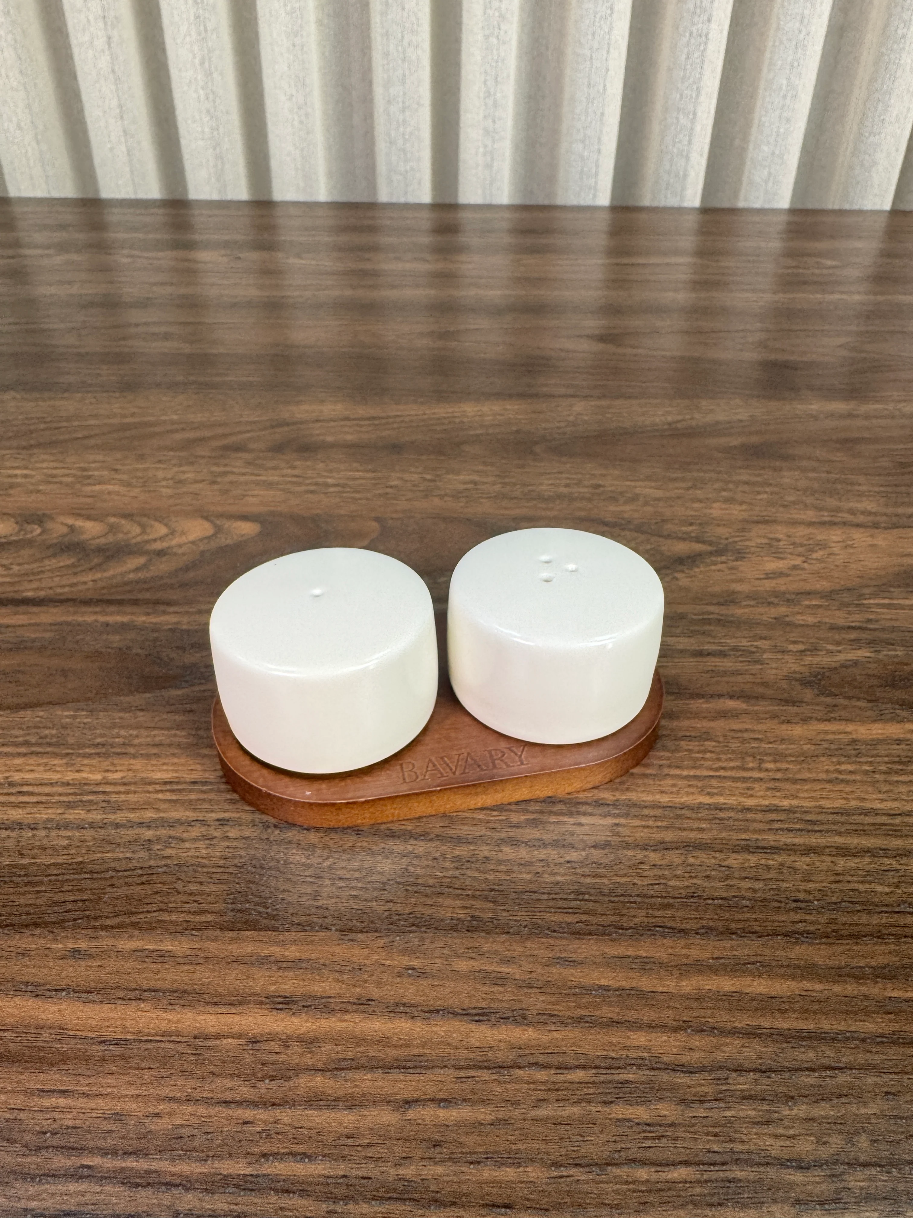 Sora Zout- / pepervaatje set met stand